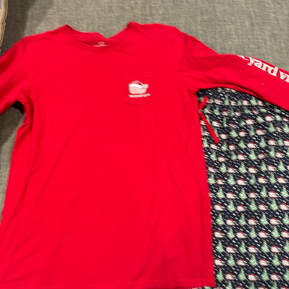 Vineyard Vines Shirt & PJ Bottoms Unisex
Excellent condition
